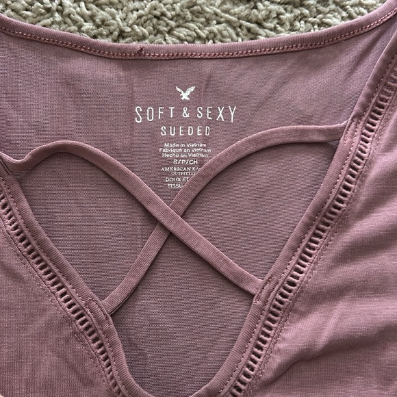 Bundle of 2 American Eagle Tops - Picture 2 of 4